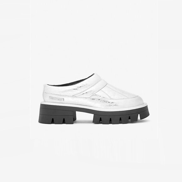 Michael Kors Barton Crackled Metallic Leather Clog Mule - Picture 1 of 3